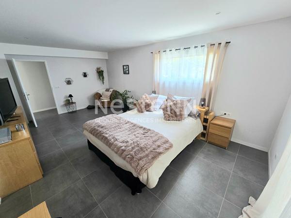 Toulouse Pouvourville 31400 maisont T6 de 213 m² -terrain de 271 m² - toit terrasse de 67m² avec parking