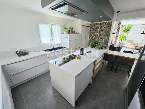 Toulouse Pouvourville 31400 maisont T6 de 213 m² -terrain de 271 m² - toit terrasse de 67m² avec parking