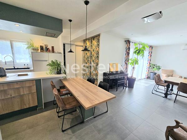 Toulouse Pouvourville 31400 maisont T6 de 213 m² -terrain de 271 m² - toit terrasse de 67m² avec parking