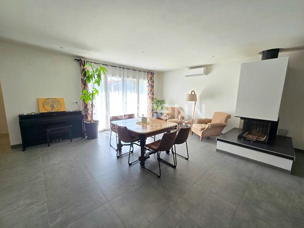 Toulouse Pouvourville 31400 maisont T6 de 213 m² -terrain de 271 m² - toit terrasse de 67m² avec parking
