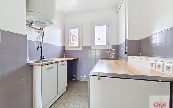 Appartement à louer    3 pièces •  Ajaccio