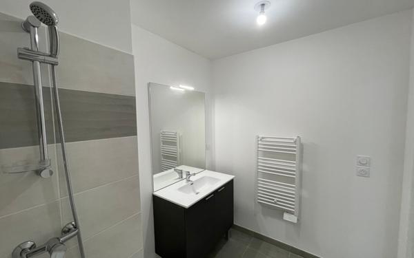 Appartement à louer    2 pièces • 45,92 m2 Toulon