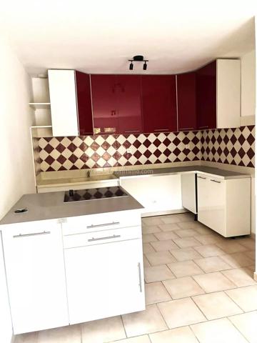 Location                                                      Appartement
                        
                     4 pièces                      84 m2                     à Aubagne