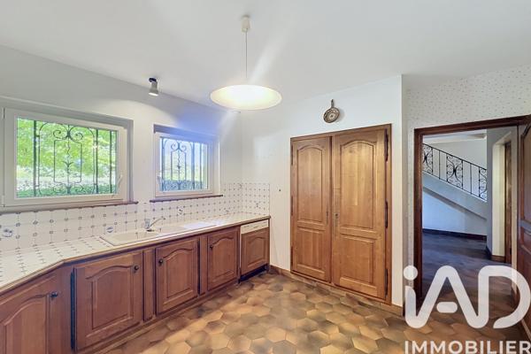 Maison à vendre 9 pièces 232 m² Pont-Saint-Esprit
