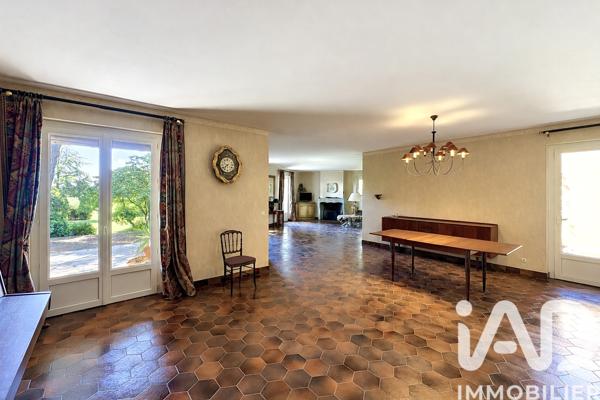 Maison à vendre 9 pièces 232 m² Pont-Saint-Esprit