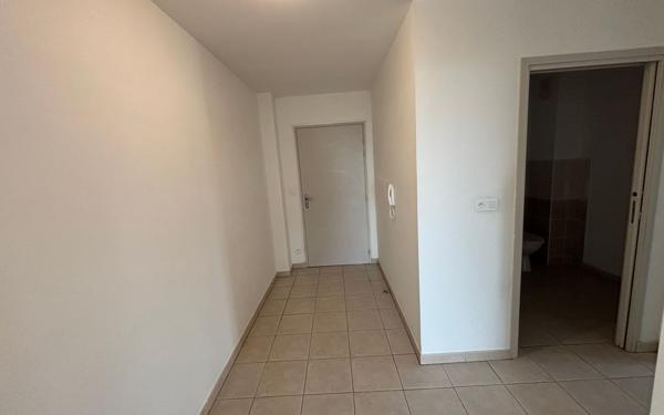 Appartement à vendre    2 pièces • 51 m2 Monteux