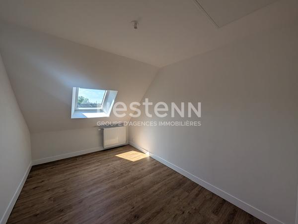 MAISON A LOUER 5 CHAMBRES - CAMPAGNE DE TREDION - Terrain 1000 m² environ - Sous sol