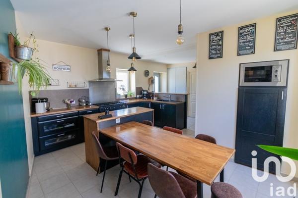 House for sale 8 rooms 170 m² Mareuil-sur-Lay-Dissais