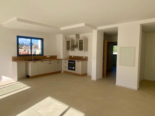 appartement à vendre 3 pièces BORGO (20) de 70 m2 avec terrasse de 14 m2