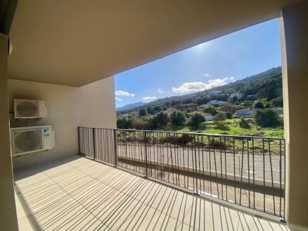 appartement à vendre 3 pièces BORGO (20) de 70 m2 avec terrasse de 14 m2