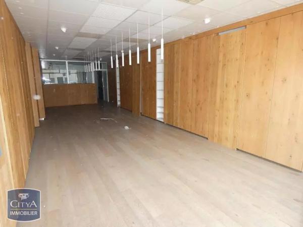 Local commercial à louer 74m²