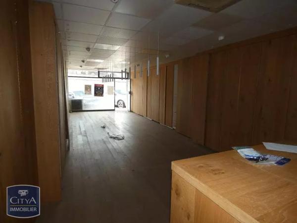 Local commercial à louer 74m²