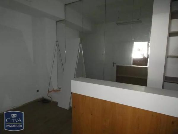 Local commercial à louer 74m²