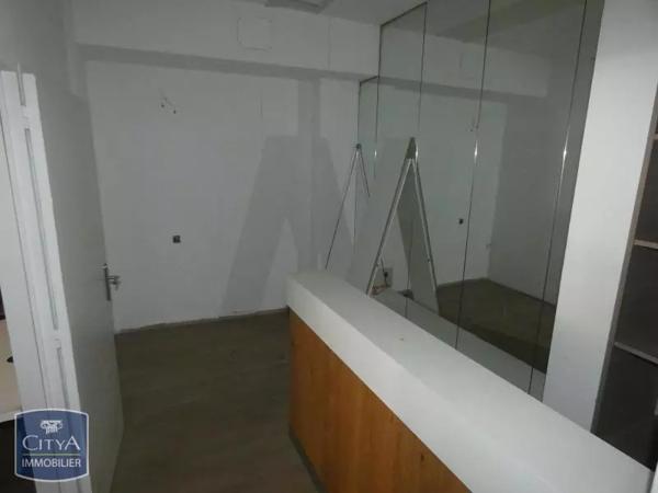 Local commercial à louer 74m²