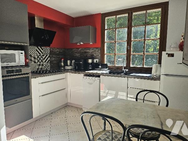 Maison en campagne de 154 m² avec terrain d'environ 8300 m².