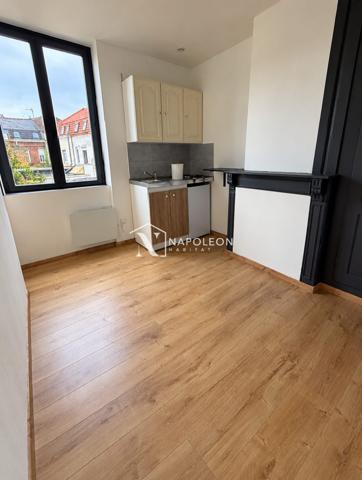 Immeuble de rapport à vendre Lille-Fives – 3 lots cadastrés – Local commercial et 2 T2 meublés – 26 040 € de loyers annuels HC