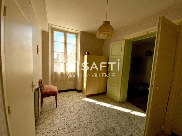 Maison de ville d'environ 140 m² habitables – Fort potentiel à Mézin