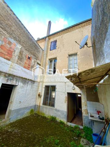 Maison de ville d'environ 140 m² habitables – Fort potentiel à Mézin
