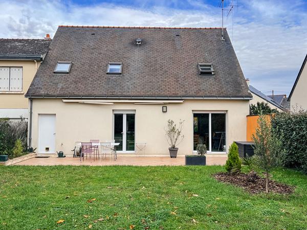 Maison Angers 6 pièces 119.17 m2, quatre chambres et un bureau, plain-pied, garage