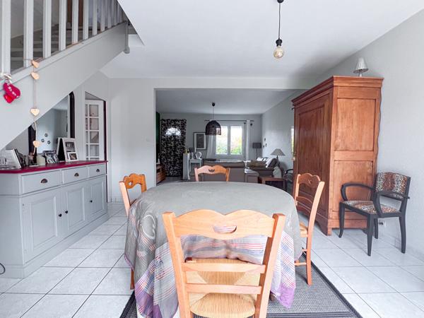 Maison Angers 6 pièces 119.17 m2, quatre chambres et un bureau, plain-pied, garage