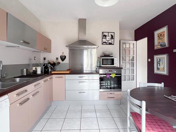 Maison Angers 6 pièces 119.17 m2, quatre chambres et un bureau, plain-pied, garage