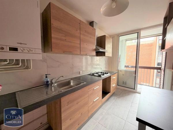 Appartement à louer 3 pièces 59.83m² Montauban (82000)
