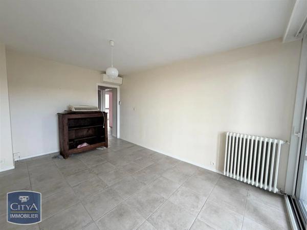 Appartement à louer 3 pièces 59.83m² Montauban (82000)