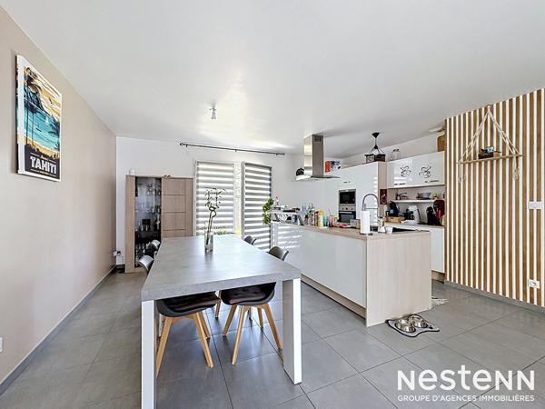 Maison récente de plain pied  4 chambres - la Membrolle sur Longuenée -