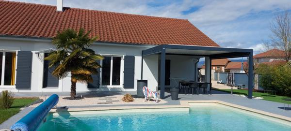 Morestel (38510) A MORESTEL MAISON 150 m² SUR TERRAIN DE 1200 m² ARBORE AVEC PISCINE CHAUFFEE ET GARAGE