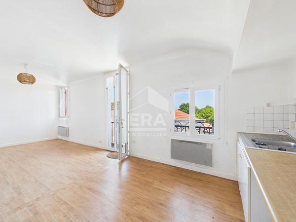 Vente - Anglet limite Biarritz - T2 -  42m² carrez/53m² utiles  cave et stationnement