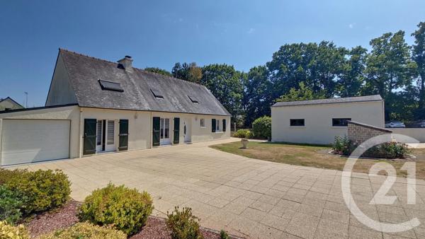 Maison à vendre  6 pièces - 143 m 2   SURZUR  - 56