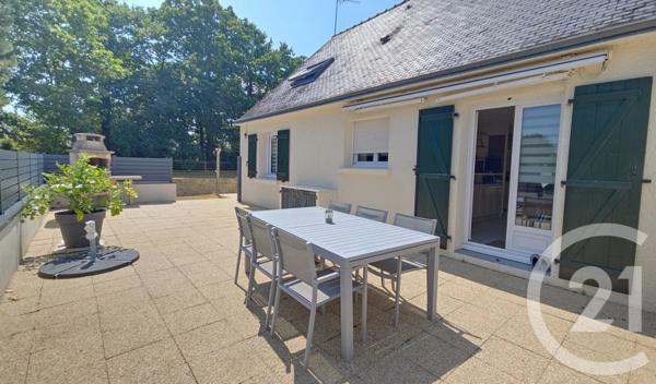 Maison à vendre  6 pièces - 143 m 2   SURZUR  - 56