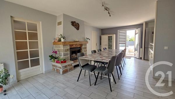 Maison à vendre  6 pièces - 143 m 2   SURZUR  - 56