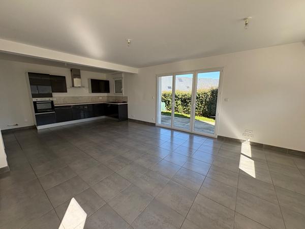 Amboise, maison contemporaine de 2015, 3 chambres 91.6 m2