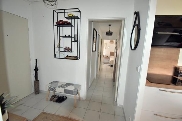 Appartement 3 pièces avec ascenseur et garage Centre-ville DIGNE LES BAINS (04)