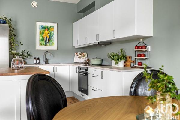 Appartement 3 pièces de 72 m² à Avignon (84000)