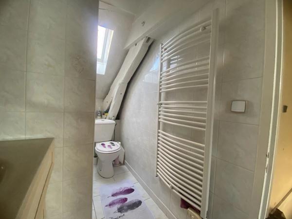 Vente                                                      Appartement
                        
                     1 pièces                      84 m2                     à Dourdan