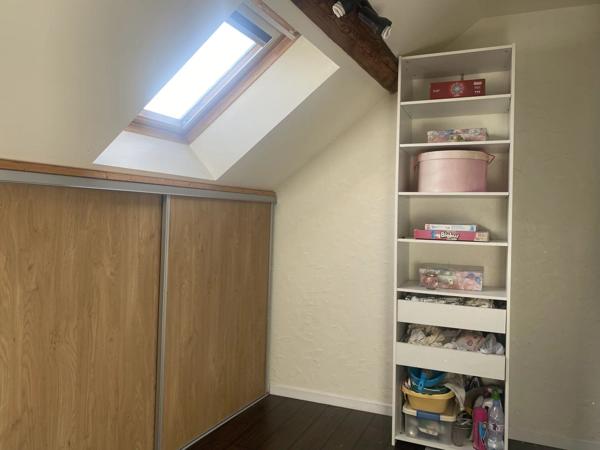 Vente                                                      Appartement
                        
                     1 pièces                      84 m2                     à Dourdan