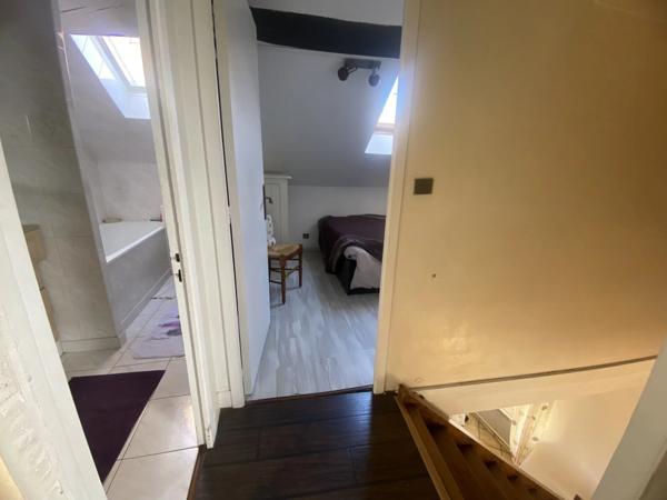 Vente                                                      Appartement
                        
                     1 pièces                      84 m2                     à Dourdan