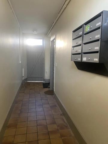 Vente                                                      Appartement
                        
                     1 pièces                      84 m2                     à Dourdan