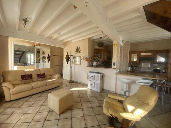 Vente                                                      Appartement
                        
                     1 pièces                      84 m2                     à Dourdan