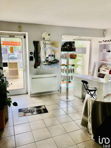Boutique/Local commercial à vendre 73 m² Mandres-les-Roses