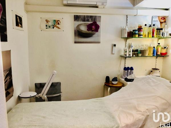 Boutique/Local commercial à vendre 73 m² Mandres-les-Roses