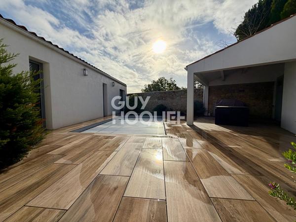 Maison récente à vendre à FETILLY - 154 m² avec piscine