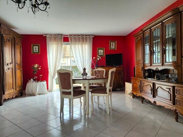 PAVILLON RECENT DE PLAIN-PIED A LA FLECHE