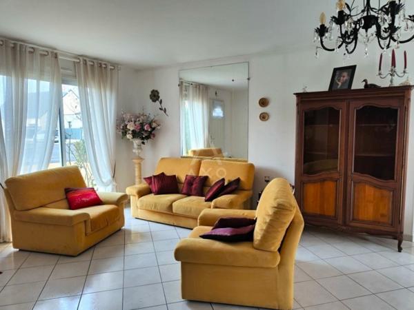 PAVILLON RECENT DE PLAIN-PIED A LA FLECHE