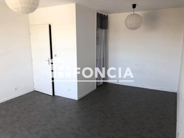 Location Studio 32 m² - 16 AVENUE DE L'EUROPE Wattignies 59139