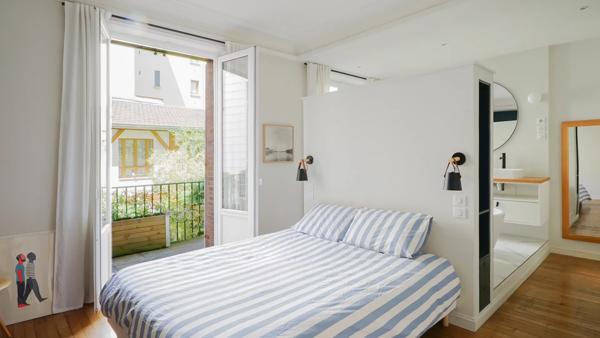 Appartement Paris 18e - BLANCHE / CITÉ YVES KLEIN