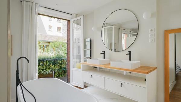 Appartement Paris 18e - BLANCHE / CITÉ YVES KLEIN