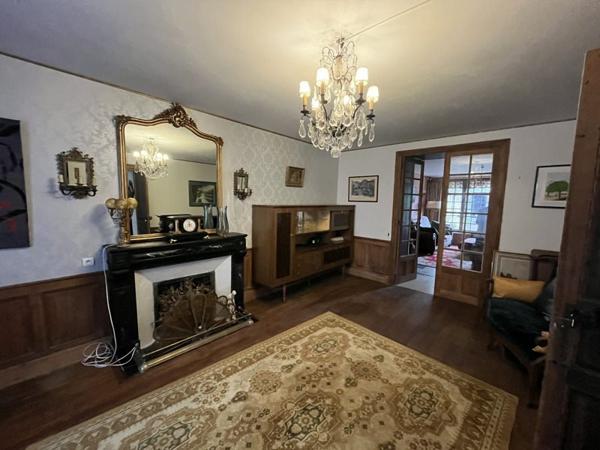 Maison à vendre |  Civray |  10 pièces | 274,2 m²
